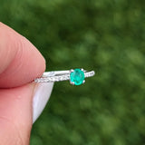 Round Green Emerald And Diamond Ring FR0100E