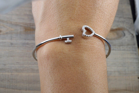 14k White Gold Diamond Heart Key Open Bangle Cuff Bracelet Love
