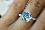 18k White Gold Diamond Solitaire Round Cut Aquamarine