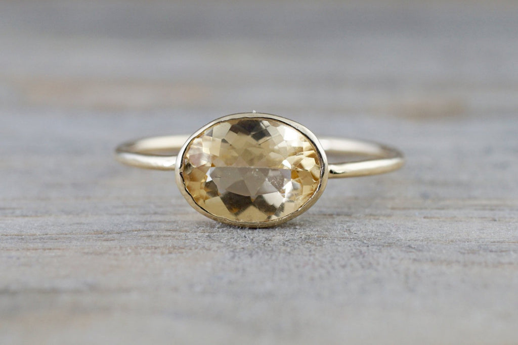 CHARMING SOLITAIRE Canary yellow topaz ring | Yellow topaz ring, Yellow  topaz, Topaz ring