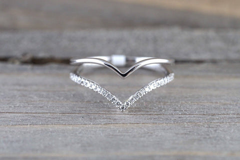 14k White Gold Arrow Double Row Diamond Fashion Ring Pointer Band